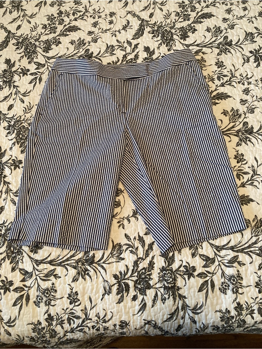 Jones New York Navy and White Seersucker Striped Bermuda Shorts